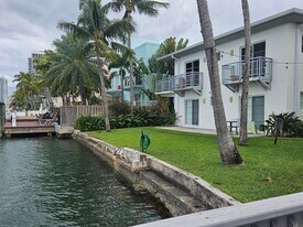 6905 Bay Dr, Unit 16 in Miami, FL - Building Photo