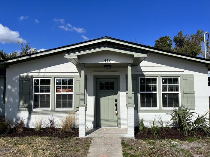 410 Center St in Green Cove Springs, FL - Building Photo