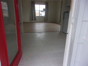 1539 Jerrell Coffee Rd in Columbus, TX - Building Photo - Building Photo