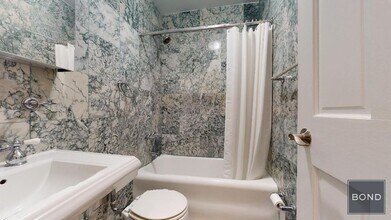 166 Second Avenue in New York, NY - Building Photo - Building Photo