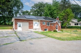 7 Pasadena Pkwy in Worcester, MA - Building Photo - Building Photo