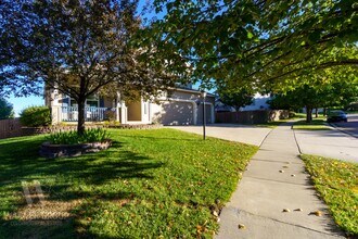 9631 Stoneglen Dr in Colorado Springs, CO - Building Photo - Building Photo