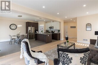 1511 Dylan St in London, ON - Building Photo - Building Photo