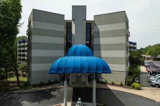 The Atrium and Cottages at Lutheran Village in Memphis, TN - Building Photo - Building Photo