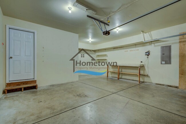 property at 2570 N Sparrow Loop
