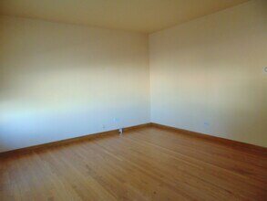 2521 W 69th St, Unit 2 in Chicago, IL - Foto de edificio - Building Photo