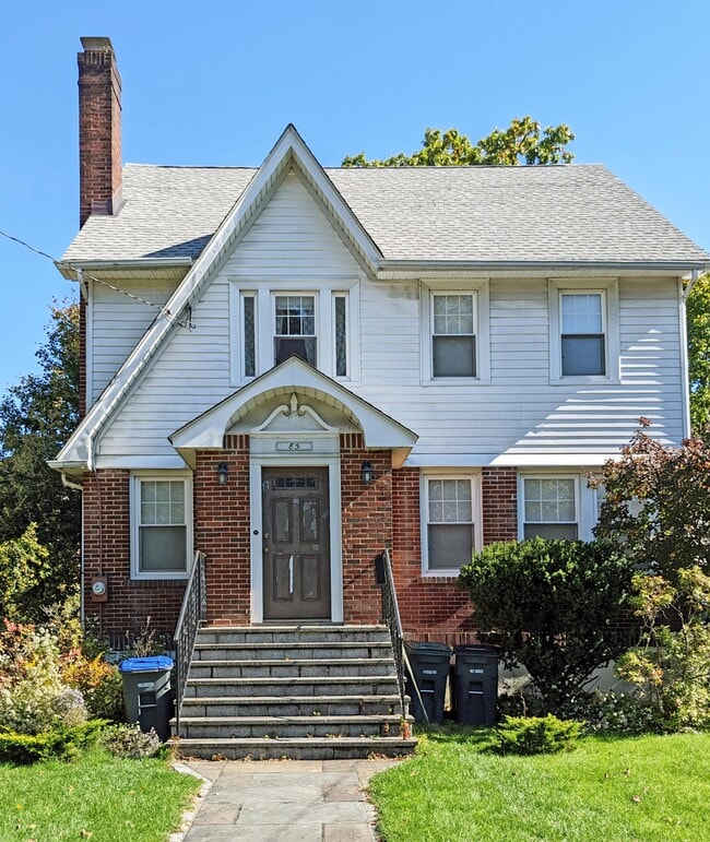 property at 85 Smith Ave