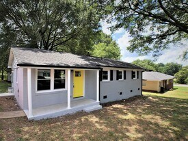 317 Ellis St in Kings Mountain, NC - Building Photo