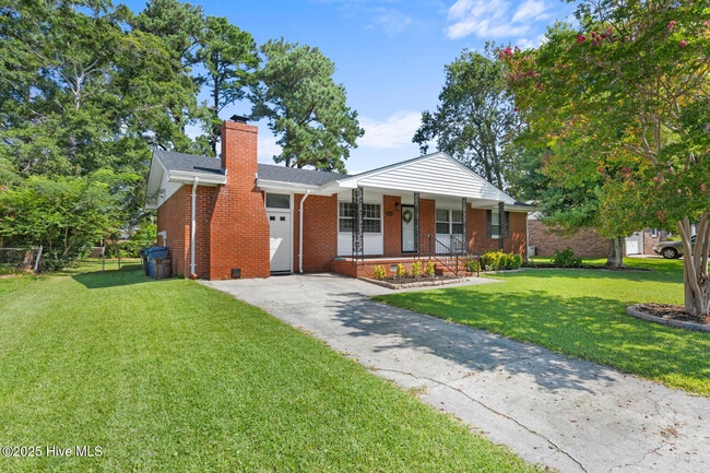 106 Estate Dr in Jacksonville, NC - Building Photo - Building Photo