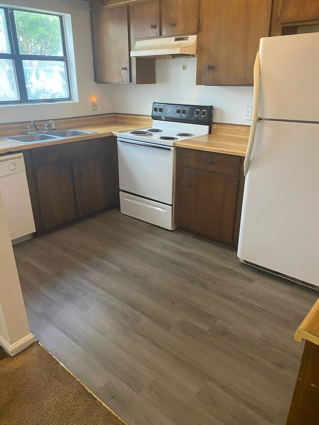 140 Freedom Ct in Hinesville, GA - Building Photo - Building Photo