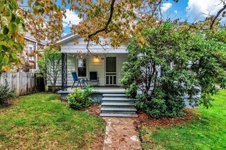 120 Fountain Way in Swannanoa, NC - Building Photo - Building Photo