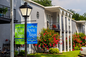 Royal Arms of Bowling Green in Bowling Green, KY - Foto de edificio - Building Photo