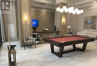 30 Elm Dr W in Mississauga, ON - Building Photo - Building Photo