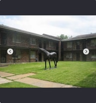 689 Adams Ave, Unit 2