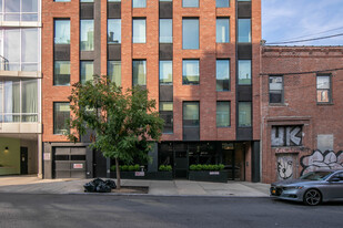 169 N 10th St in Brooklyn, NY - Foto de edificio - Building Photo