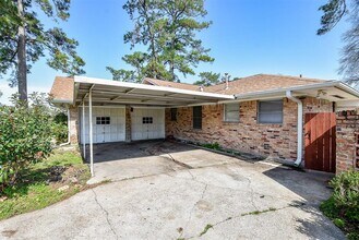 5418 Laurel Creek Way in Houston, TX - Building Photo - Building Photo