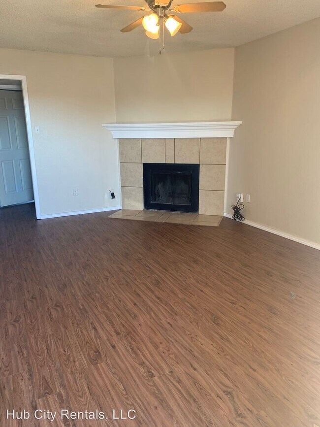 7402 Waco Ave in Lubbock, TX - Building Photo - Building Photo