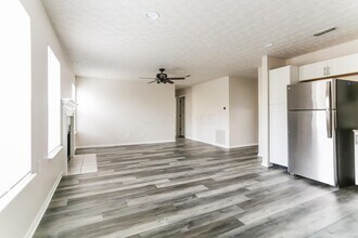 4250 Sestos Dr in Columbus, OH - Foto de edificio - Building Photo