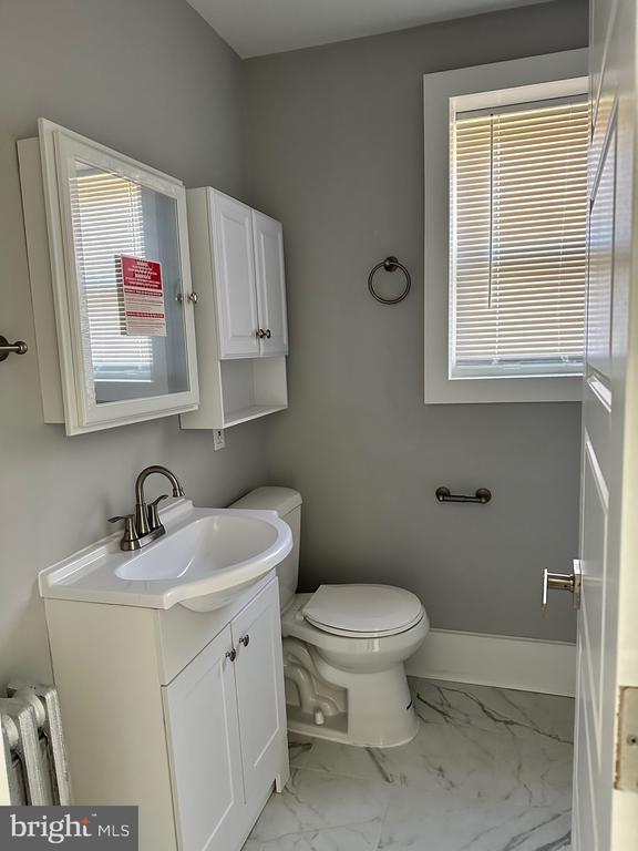 144 W Allens Ln in Philadelphia, PA - Building Photo - Building Photo