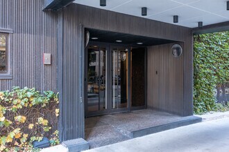 40 E Cedar St in Chicago, IL - Building Photo - Building Photo