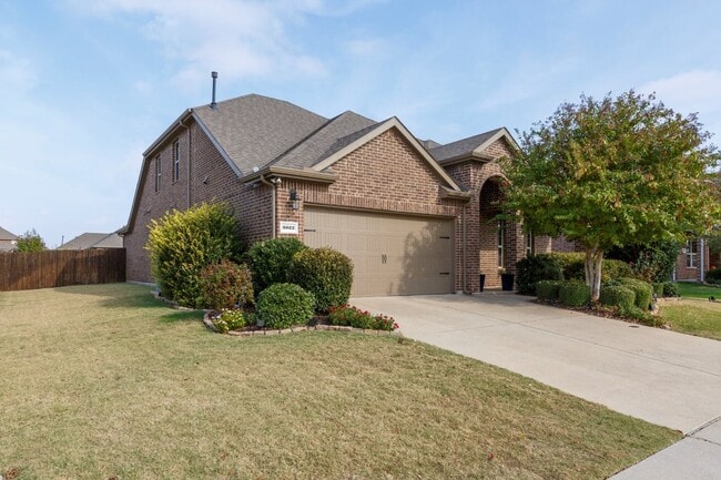 3022 Maverick Dr in Heath, TX - Foto de edificio - Building Photo