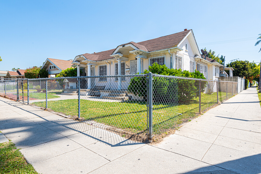 400 N Harvard Blvd in Los Angeles, CA - Building Photo