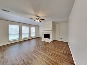 17602 Coventry Oaks Dr in Houston, TX - Building Photo - Building Photo