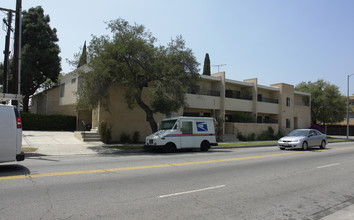 425 N Wilton Pl in Los Angeles, CA - Building Photo - Building Photo