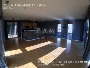 2050 N Commerce St in Milwaukee, WI - Building Photo - Building Photo