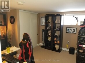 1512 Blackheath St in Ottawa, ON - Building Photo - Building Photo