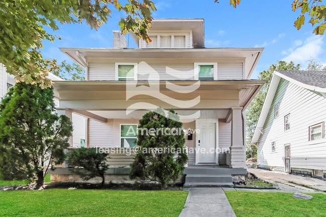 property at 1015 W 32nd St
