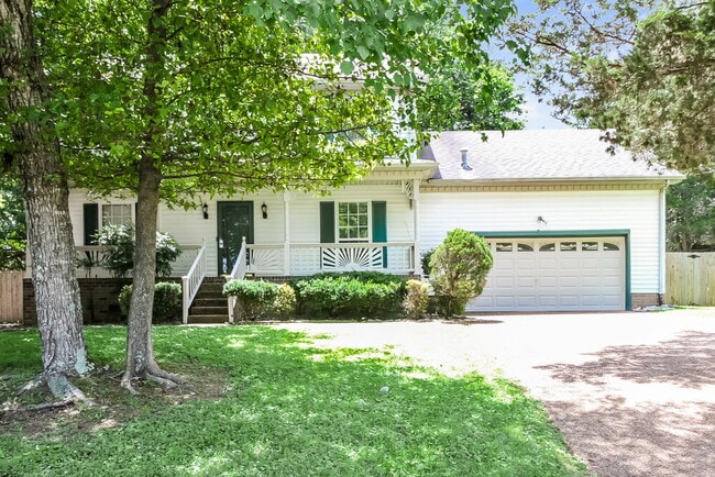 property at 3413 Westcliffe Ct