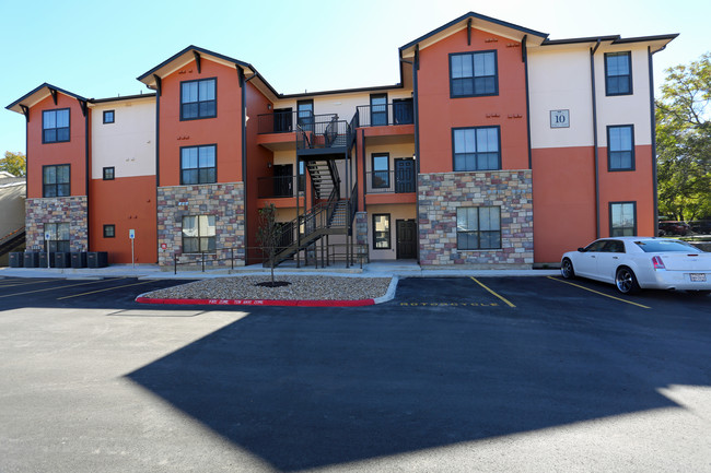 Anderson Oaks Apartments Phase II in Austin, TX - Building Photo - Building Photo