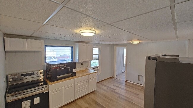955 W Linden Ave