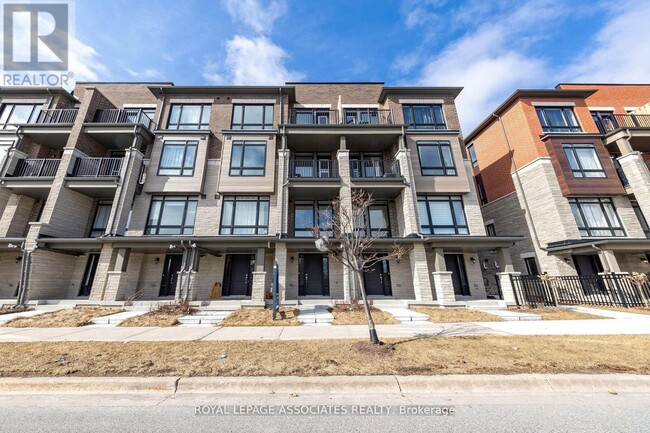 484 Salem Rd S in Ajax, ON - Building Photo - Building Photo
