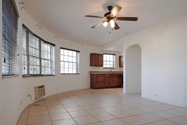 property at 2383 Flamingo Dr