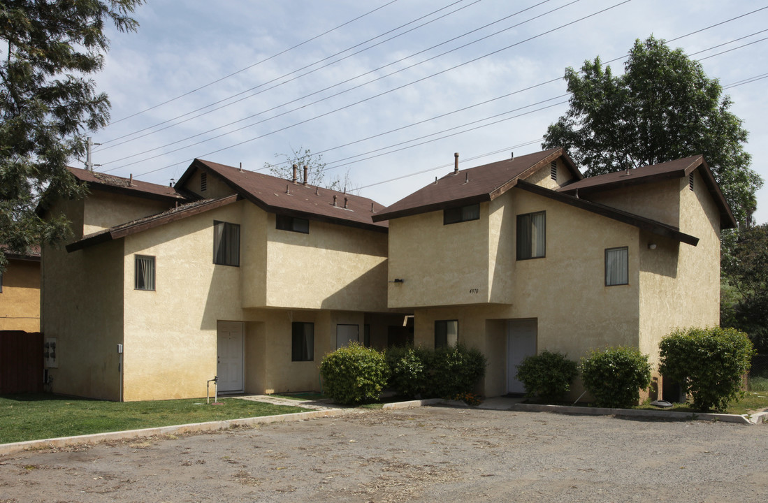 Plum Tree Apartments in Riverside, CA - Building Photo