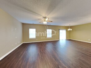 657 Blue Meadow Dr in Greenwood, IN - Building Photo - Building Photo