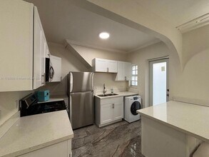 1620 Pennsylvania Ave, Unit 103 in Miami Beach, FL - Building Photo - Building Photo