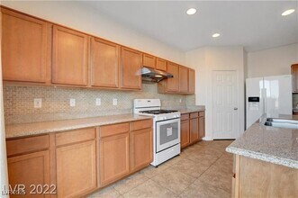 7712 Buckhorn Island Ave in Las Vegas, NV - Building Photo - Building Photo