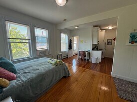 38 Craigie St, Unit 2 in Somerville, MA - Building Photo