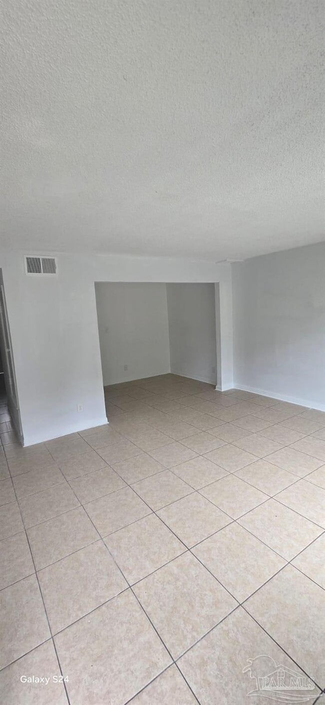 4245 Erres Blvd in Pensacola, FL - Building Photo - Building Photo