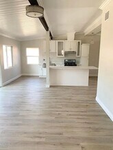 2915 Cedarglen Dr in Azusa, CA - Foto de edificio - Building Photo