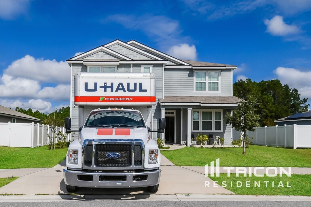 15669 Palfrey Chase Dr in Jacksonville, FL - Building Photo