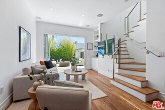846 Warren Ave in Los Angeles, CA - Building Photo - Building Photo