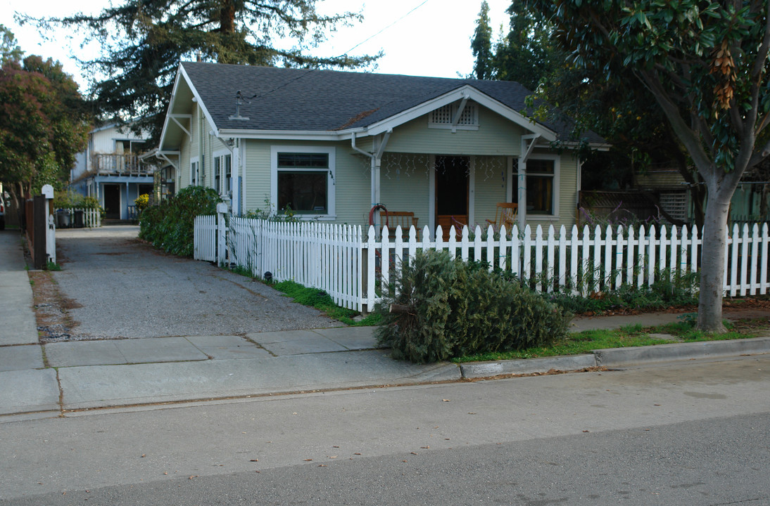 251 Chiquita Ave in Mountain View, CA - Building Photo