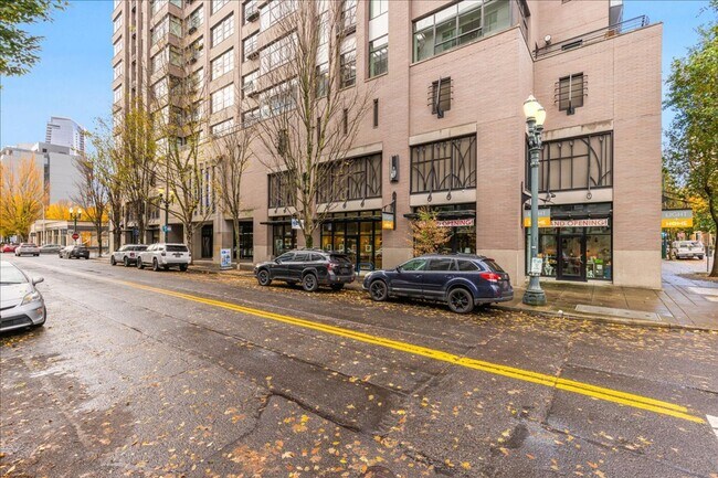 333 NW 9th Ave in Portland, OR - Building Photo - Building Photo