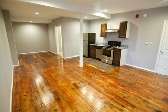 1306 E 11th St in Tulsa, OK - Foto de edificio - Building Photo