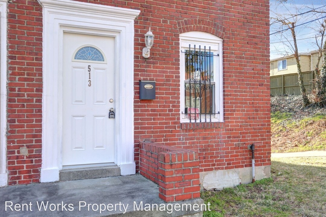 513 Bridgeview Rd Photo