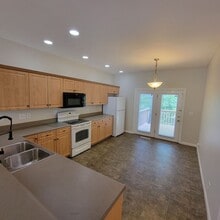 109 Eastgate Cir in Cookeville, TN - Building Photo - Building Photo